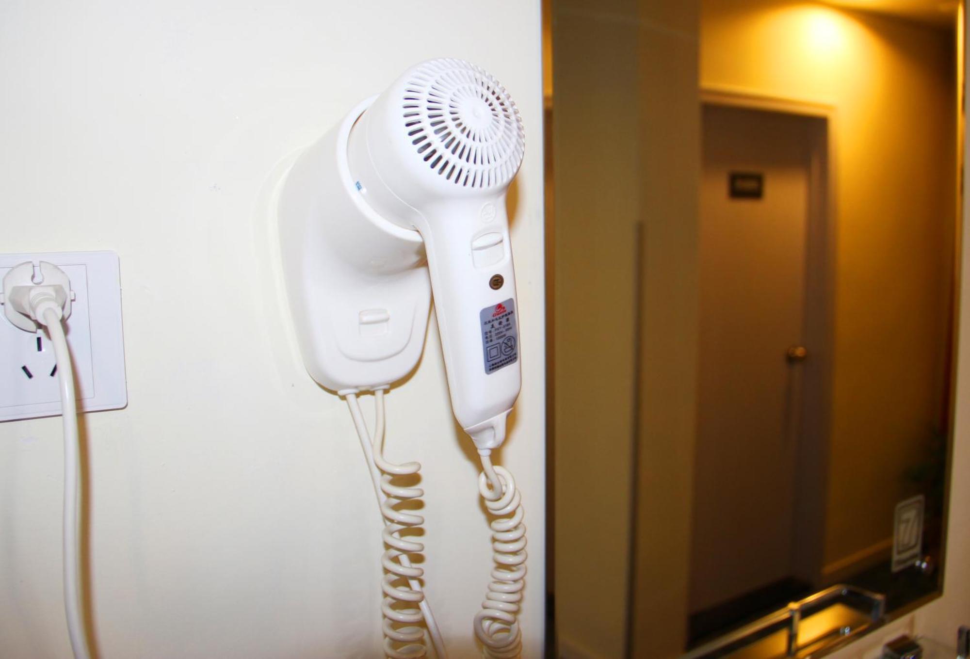 Iu Hotel Guangzhou Jingxi Nanfang Hospital Station Bagian luar foto