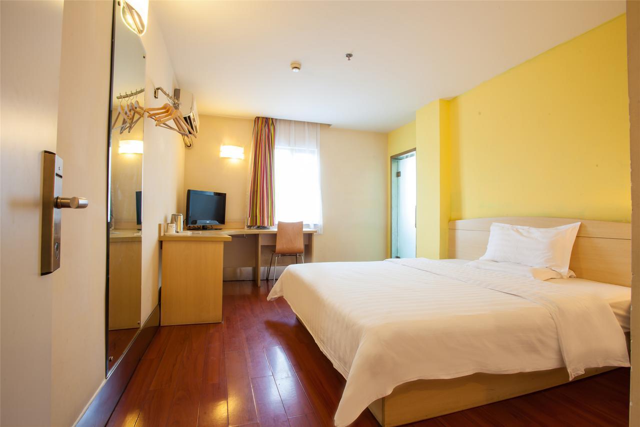 Iu Hotel Guangzhou Jingxi Nanfang Hospital Station Bagian luar foto